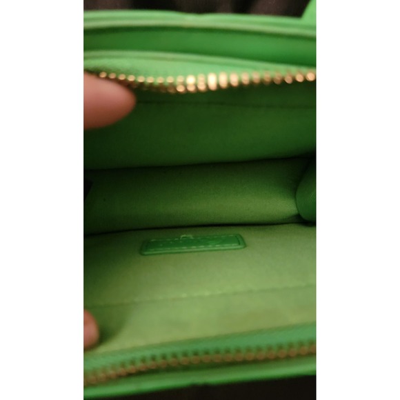 Bright Green Quilted Top Handle Crossbody Bag Gold Zipper - Picture 4 of 6